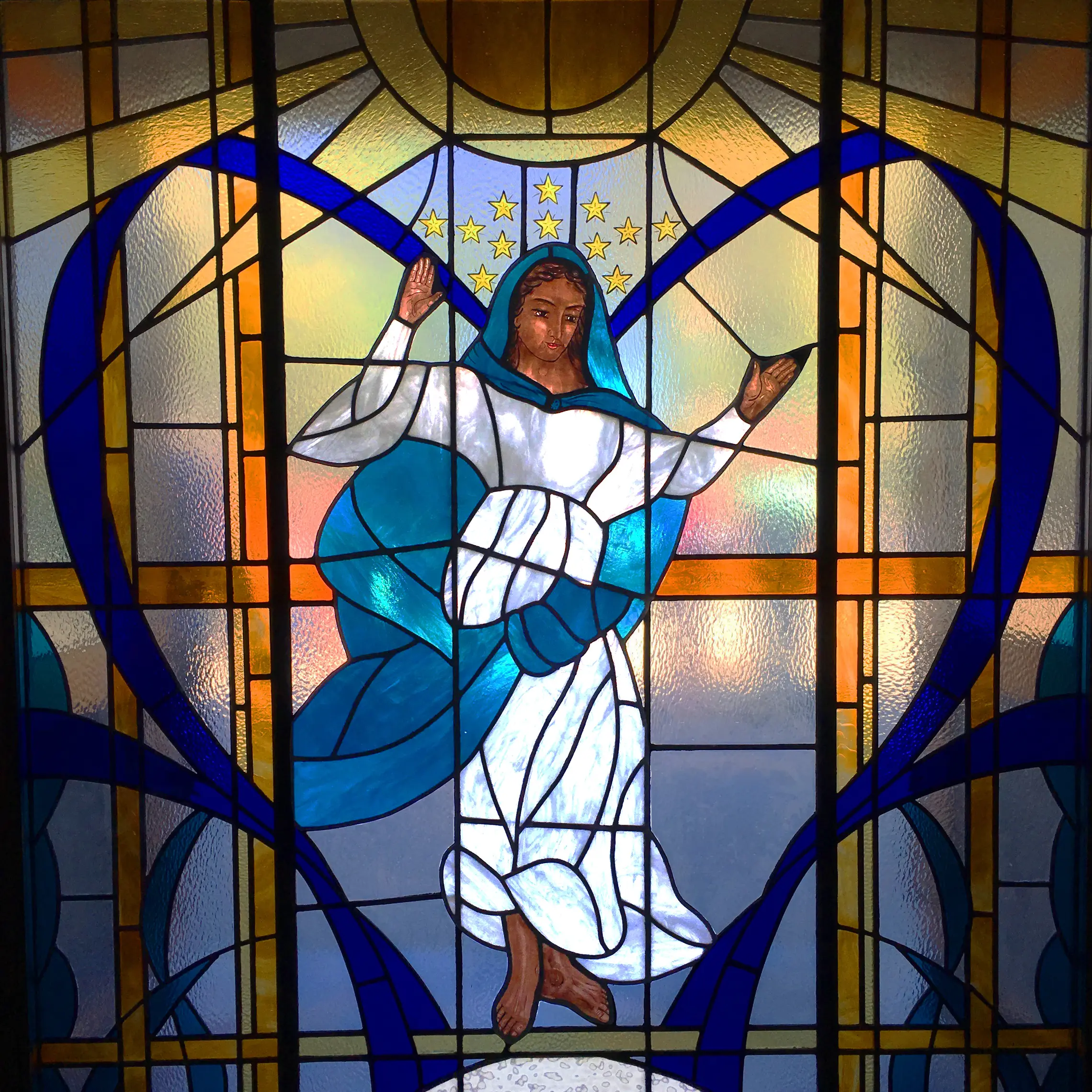 Marywindow2