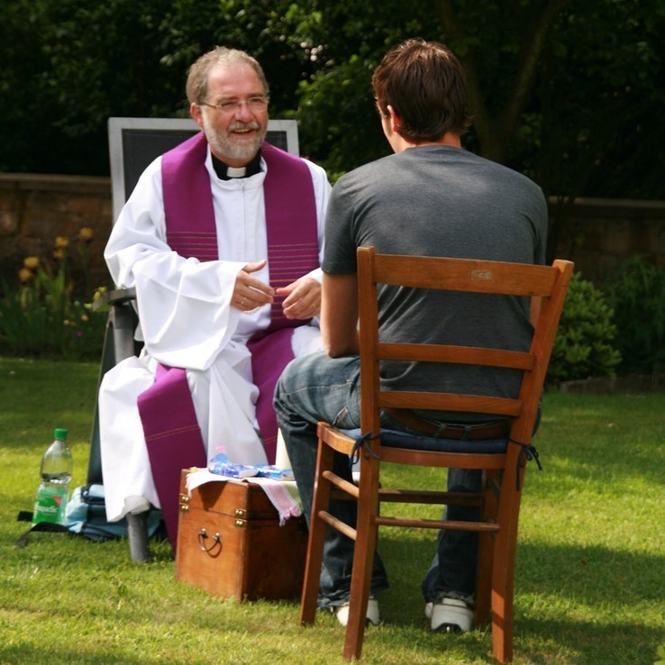 Confession 3297507 1920   Sq